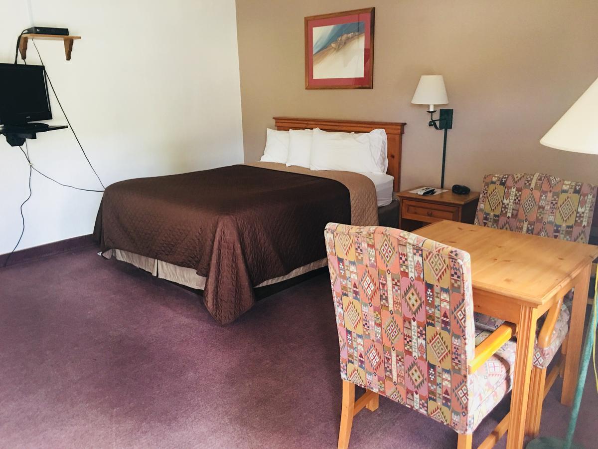 Redwood Arms Motel Paonia Dış mekan fotoğraf